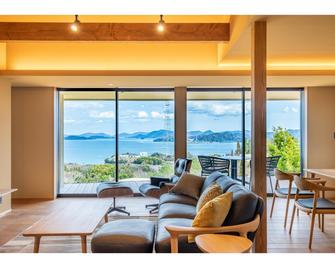Setouchi Golf Resort Villa - Takehara - Sala de estar
