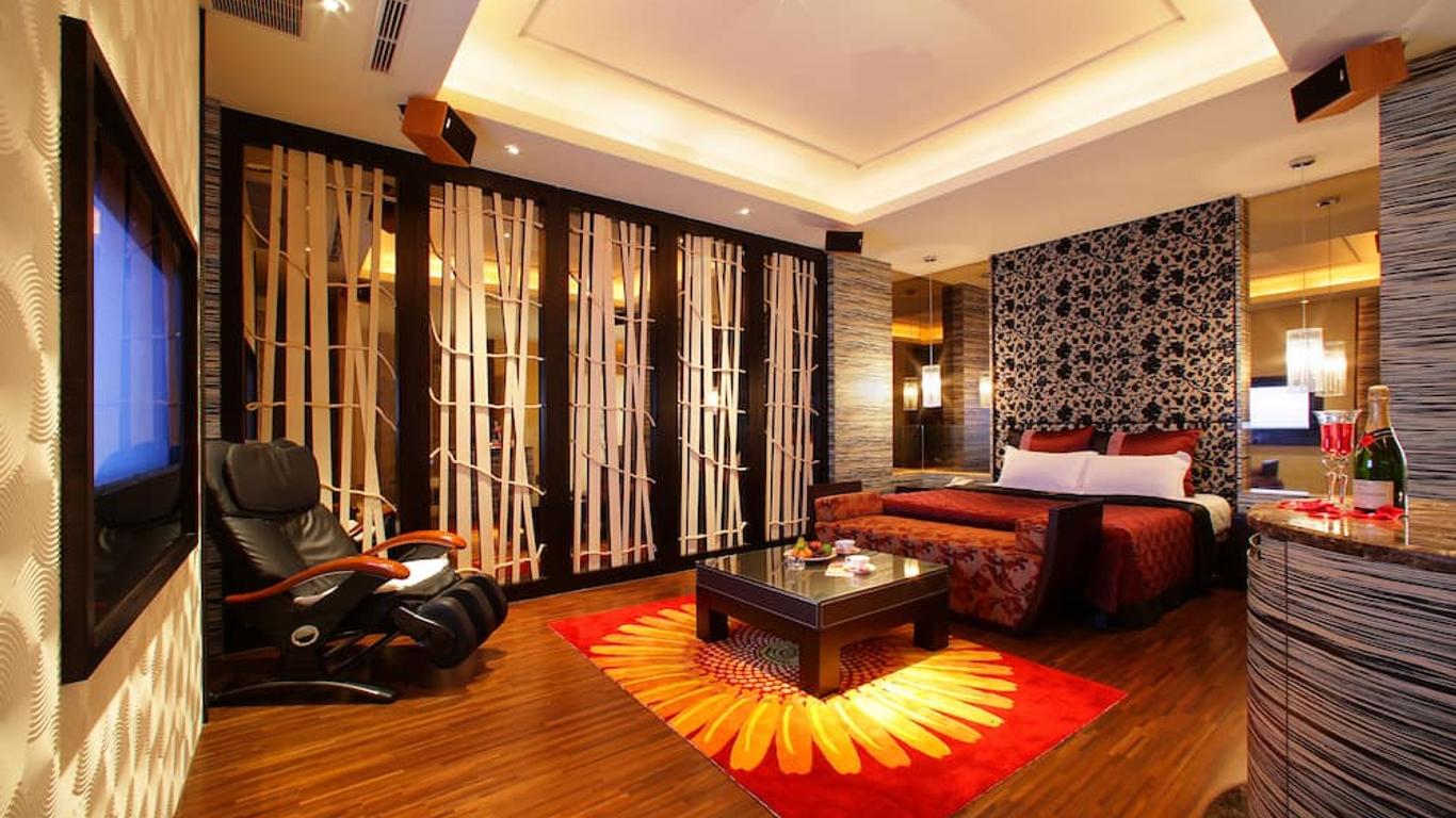 دونغ فينج موتل