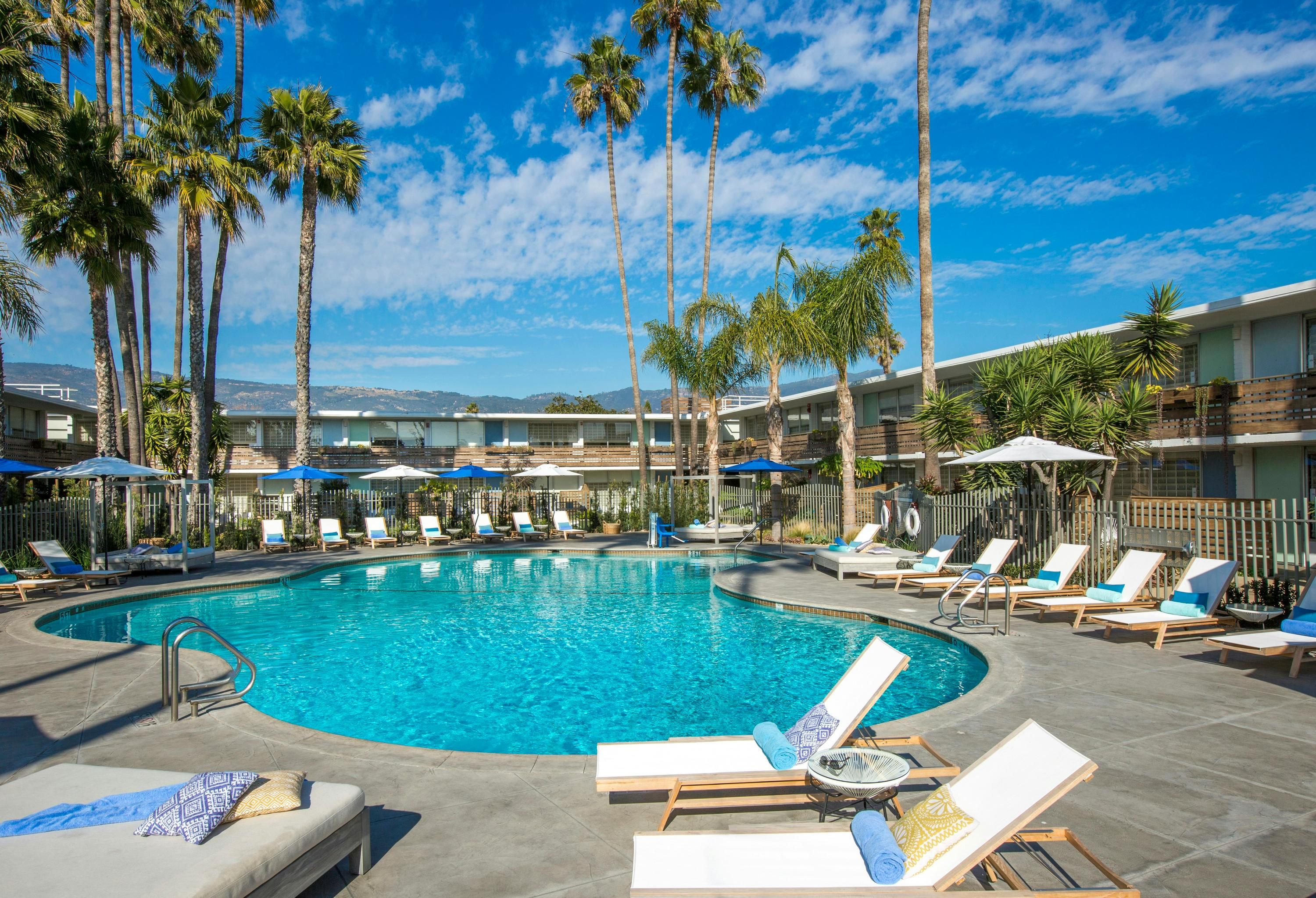 The Leta Santa Barbara Goleta, Tapestry Collection by Hilton - Goleta - Piscine