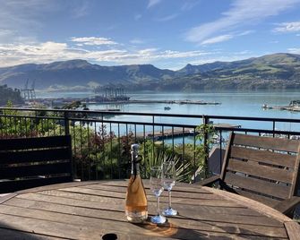 Family friendly Lyttelton harbour view house - 리텔톤 - 발코니