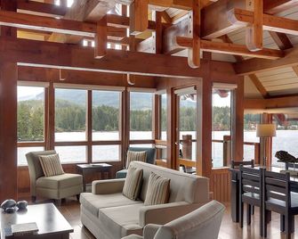 Black Rock Landing - Ucluelet - Living room