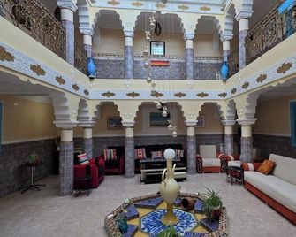 Rent a large, beautiful villa with a pool near the beach in Annaba - Annaba - Lobby