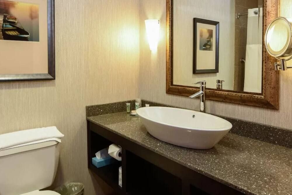 Bathroom view of Wheeling Island Hotel-Casino-Racetrack