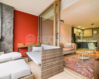 Nuevo y hermoso depto central en Pucón - Pucón - Sala de estar