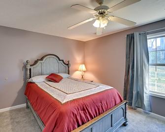 Georgetown Home about 6 Mi to Kentucky Horse Park! - Georgetown - Bedroom