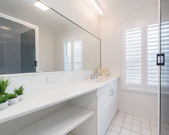 12 Merinda Crescent - Point Lookout - Baño