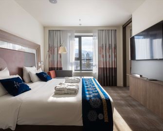 Novotel Almaty City Center - Almaty - Bâtiment