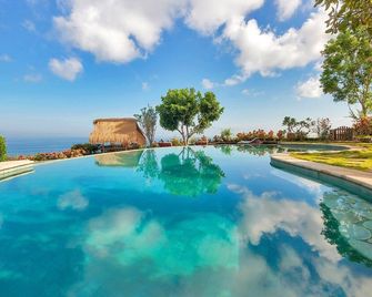 Mu Bungalow Boutique Resort - South Kuta - Uima-allas