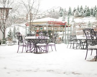 Zermatt Utah Resort & Spa,Trademark Collection by Wyndham - Midway - Patio