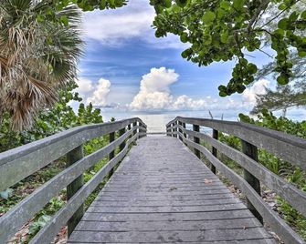 Sea La Vie Sunny Indian Rocks Beach Condo! - Clearwater Beach