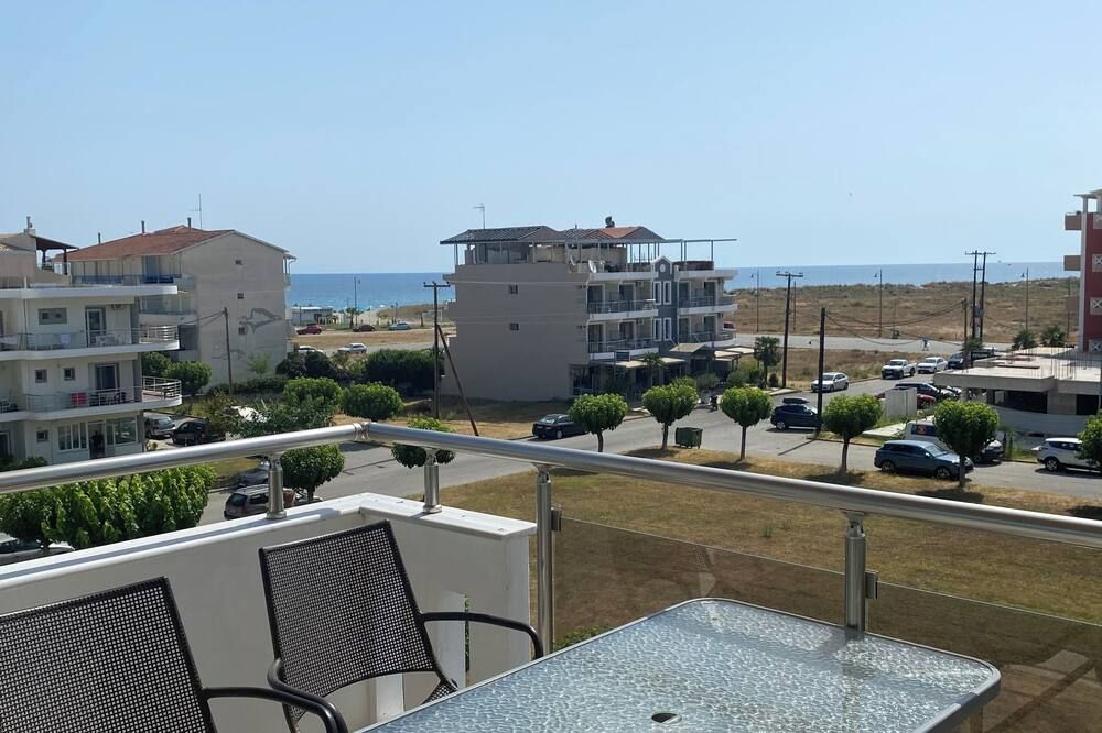 Klio Apartments And Studios - Neoi Poroi - Balkon
