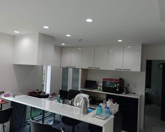 Cloud9 Room 202 / Abuta-Gun Hokkaidō - Rusutsu - Kitchen