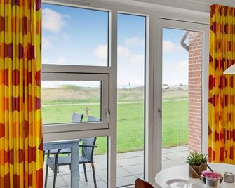 2 Bedroom Stunning Home in Hoejer - Højer
