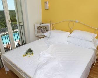 Villa Stefanija Small Boutique Hotel&restaurant - Barban - Schlafzimmer