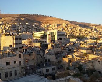 Success Hostel - Nablus