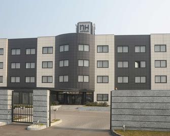 NH Linate - Milà - Edifici