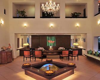 Park Inn by Radisson Goa Candolim - Candolim - Lounge