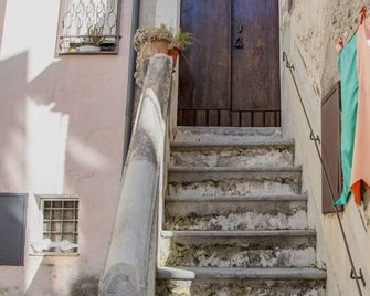 Casa Lanzara - Dimora Storica nel Cuore del Pollino - Morano Calabro - Сходи