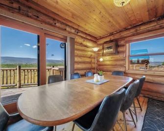 Alpine Park Lodge by ColoradoRandR a 2bd+bunkroom Cabin - Tabernash - Comedor