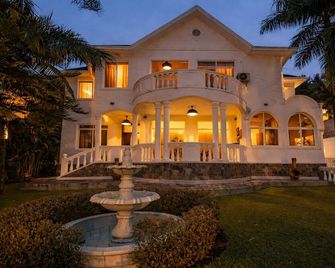 Amata N'ubuki Boutique Hotel Ltd - Kigali - Gebouw