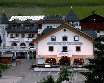 Alpenhotel Plaza - Santa Cristina Valgardena - Building