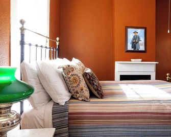 Doc Holiday - Cimarron - Living room