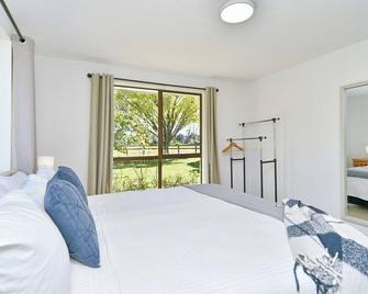 Kaiapoi Lakes - Christchurch Holiday Homes - Kaiapoi - Bedroom