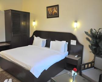 Hotel Uday Residency- By Excellent Hospitality - Rudrapur - Bedroom