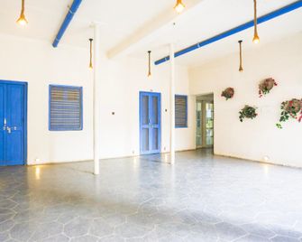 Hotel O Myconos Villa - Mughalsarāi - Hallway
