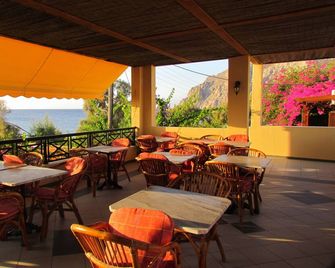 Levante Beach Hotel - Kamari - Restaurante