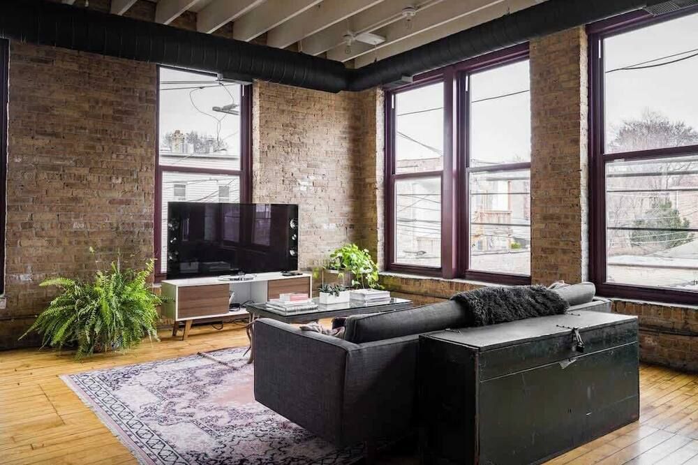 The Grand Kimball Lodge, Logan Square, Sleeps 20 - שיקאגו - סלון