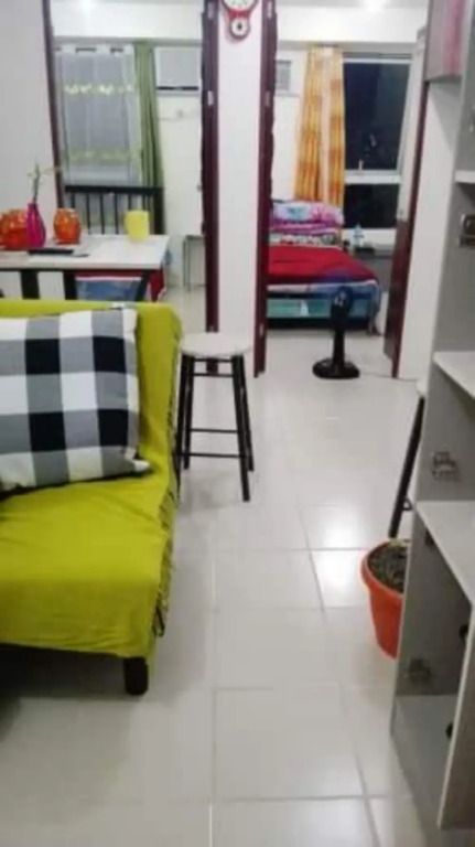 Samanakan's Seafarers Condotel Hostel - Manila - Wohnzimmer