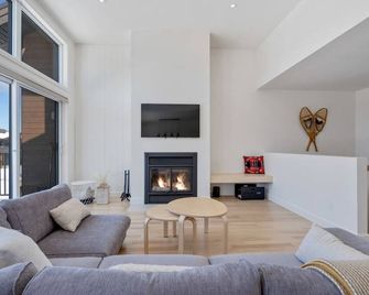 Hôtel à la maison - Le Auguste - Beaupre - Living room