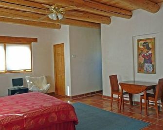 Casita Seco: Casita Close To Town Of Taos & Taos Ski Area - Arroyo Seco - Bedroom