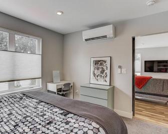 The Birdhouse— A Beautiful Nw Denver Space - Denver - Bedroom