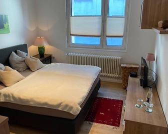 Schöne 2,5 Zimmer Wohnung in Dortmund-Hörde Phönix! - Dortmund - Schlafzimmer