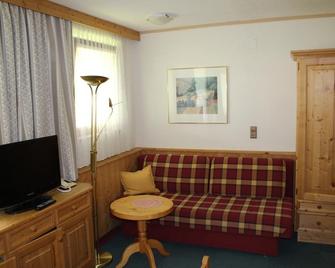 Gasthof Burkert - Oetz - Living room