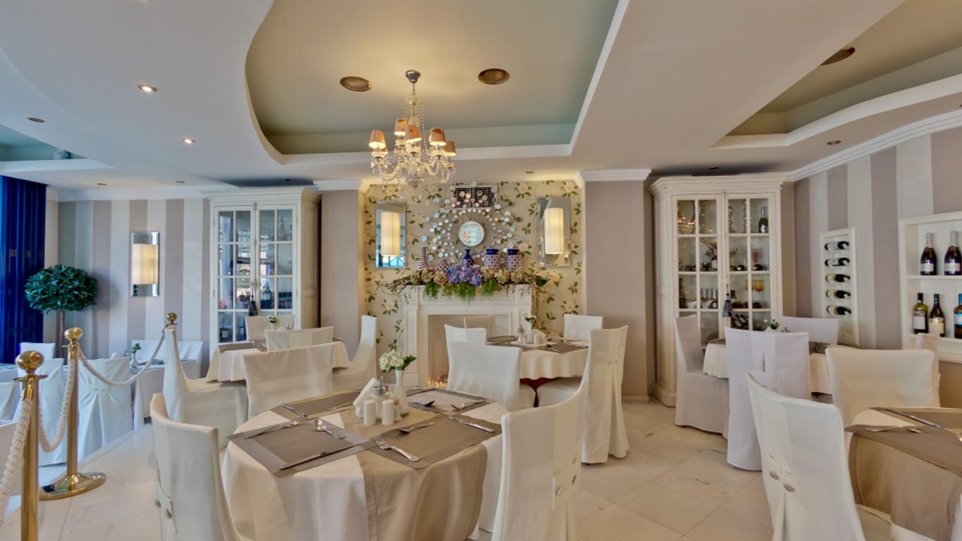 Secret Paradise Hotel & Spa