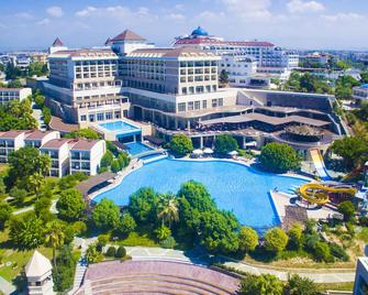 Horus Paradise Luxury Resort - Side - Edificio