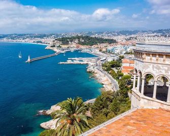 Le Grand Palais de la Méditerranée Beach Access Apartments - Top Choice In Nice - Niza - Vista del exterior
