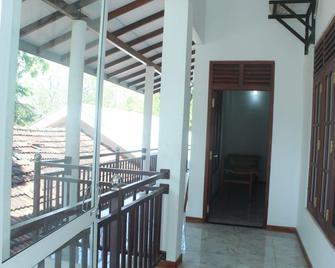 Thirasara Holiday Resort - Tissamaharama - Balcony
