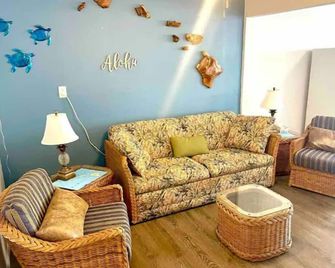 Chameleon Suite Ocean Views Kitchen Volcano Np - Ocean View - Living room
