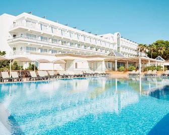 Insotel Hotel Formentera Playa - Platja de Migjorn - Pool