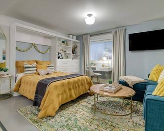 Bright & Cozy Modern Studio, Fast WiFi, Quiet, Walkable to University of Portland - Portland - Bedroom