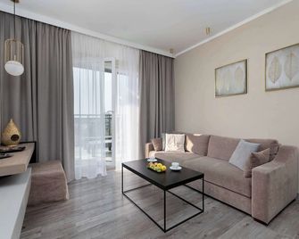 Miedzyzdroje Seaside Apartments Bel Mare By Noclegi Renters - Międzyzdroje - Sala de estar