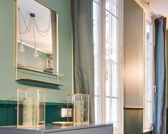 The Charming Trocadero Eiffel Tower - Paris - Room amenity