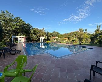Hotel Campestre Mastranto - Villavicencio - Pool