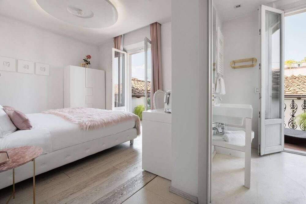 يوروستارز فلورينس بوتيك