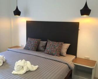 Non Du Lay Guesthouse - Koh Lanta - Chambre