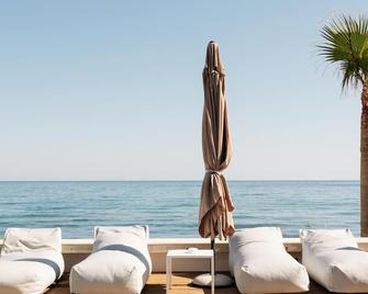 Petradi Beach Lounge Hotel - Rethymno